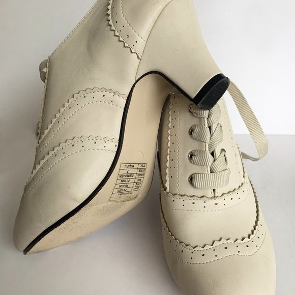 Cream Oxford Heels - Picture 2 of 3
